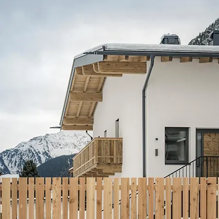 Апартаменти Evelyn Тукс